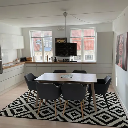 Apartment Lux Apartm, 2 Full Bathrooms, 2tv